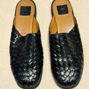 Decoys by Auditions Black Woven Leather Women’s Slip-On Shoes